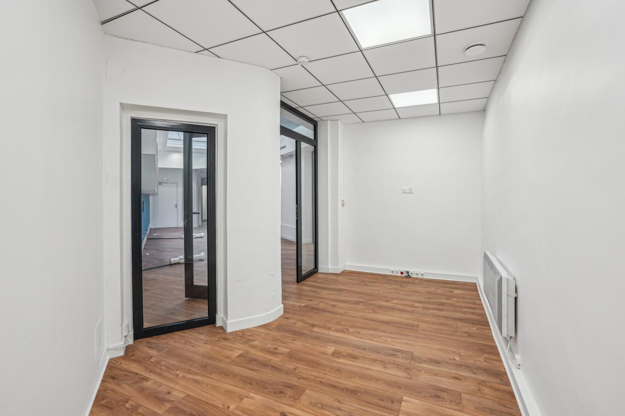 Bureau Paris 252m² Location bureau Paris OLBUR2530637 6